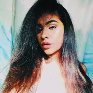 Meet your Posher, Elaine